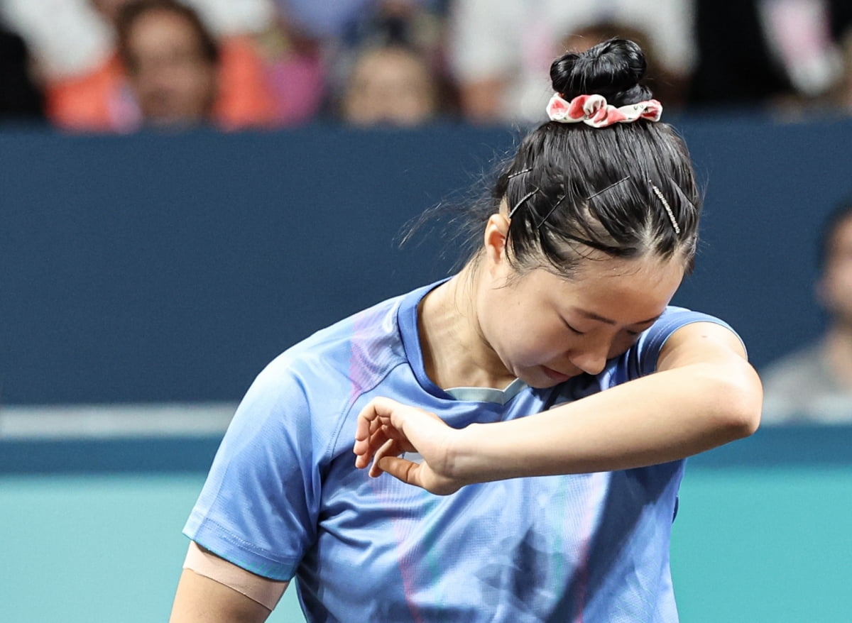 水晶宫vs利物浦全场数据：射门数9-16，射正数5-4